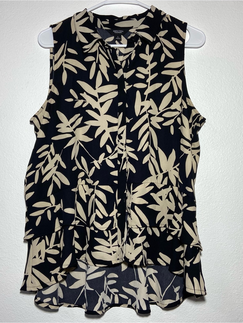 Simply Vera Wang Black & Cream Sleeveless Ruffle Hem Camisole
